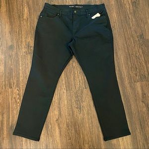 Old Navy Black Curvy Mid-Rise Jeans Size 16 Petite